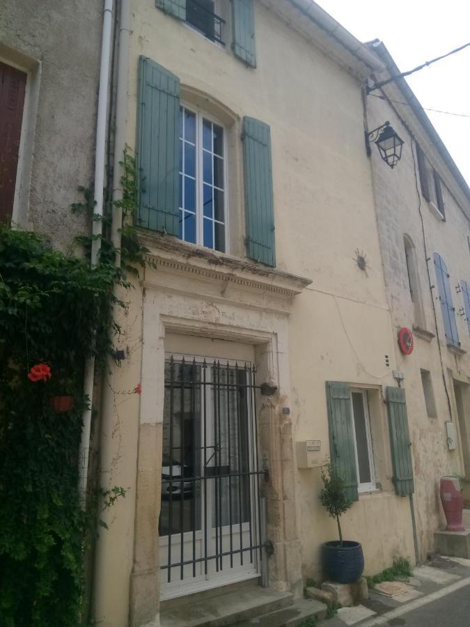 Maison de village provençal Vallabrègues Extérieur photo