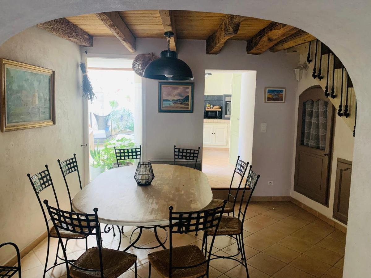 Maison de village provençal Vallabrègues Extérieur photo