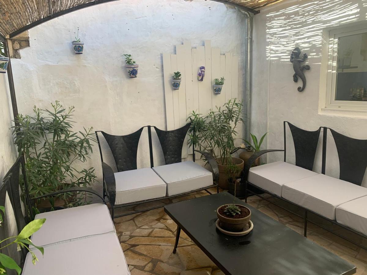 Maison de village provençal Vallabrègues Extérieur photo
